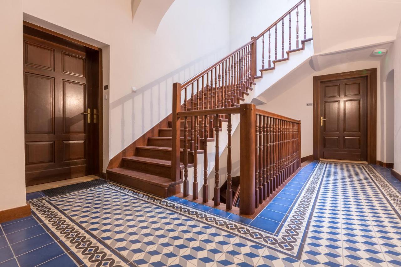Cadena Gallery Apartments Matejko Krakow Bagian luar foto